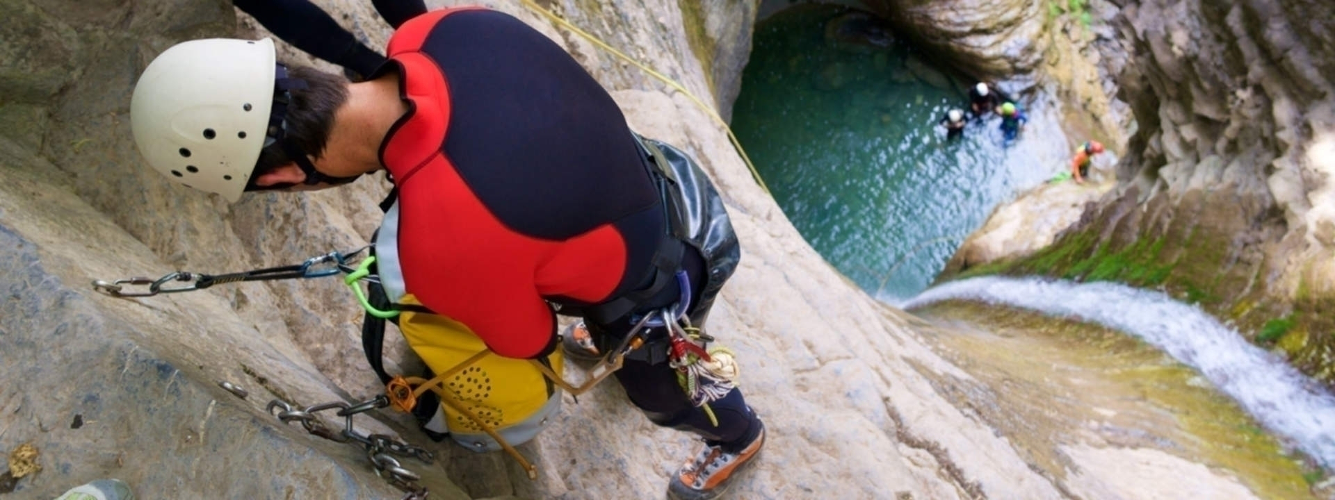 Curso de barranquismo iniciación